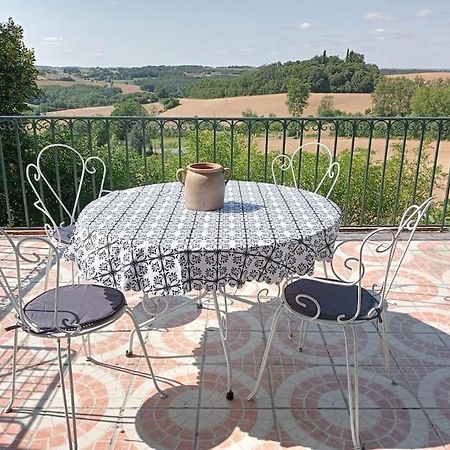 Maison De Village Avec Superbe Vue Cuq (Lot-et-Garonne) Exterior foto