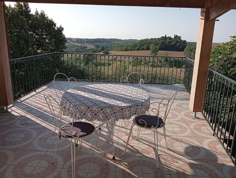Maison De Village Avec Superbe Vue Cuq (Lot-et-Garonne) Exterior foto