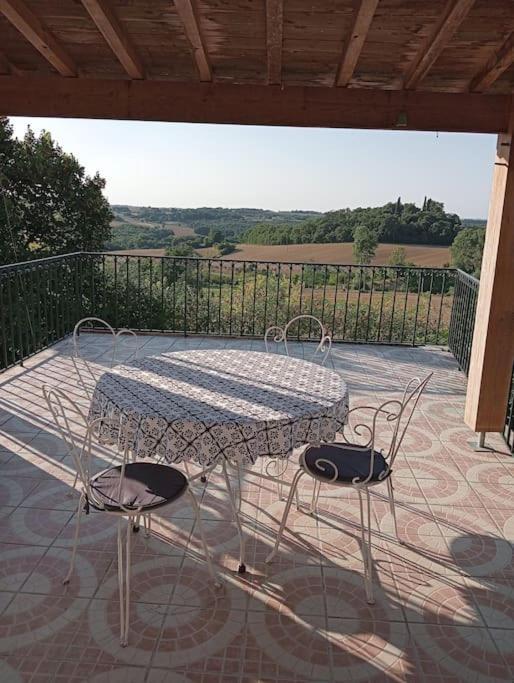 Maison De Village Avec Superbe Vue Cuq (Lot-et-Garonne) Exterior foto